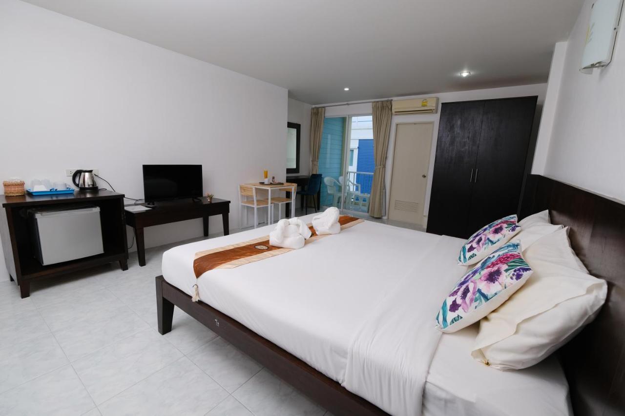 Kiwi Boutique Hotel Patong Buitenkant foto
