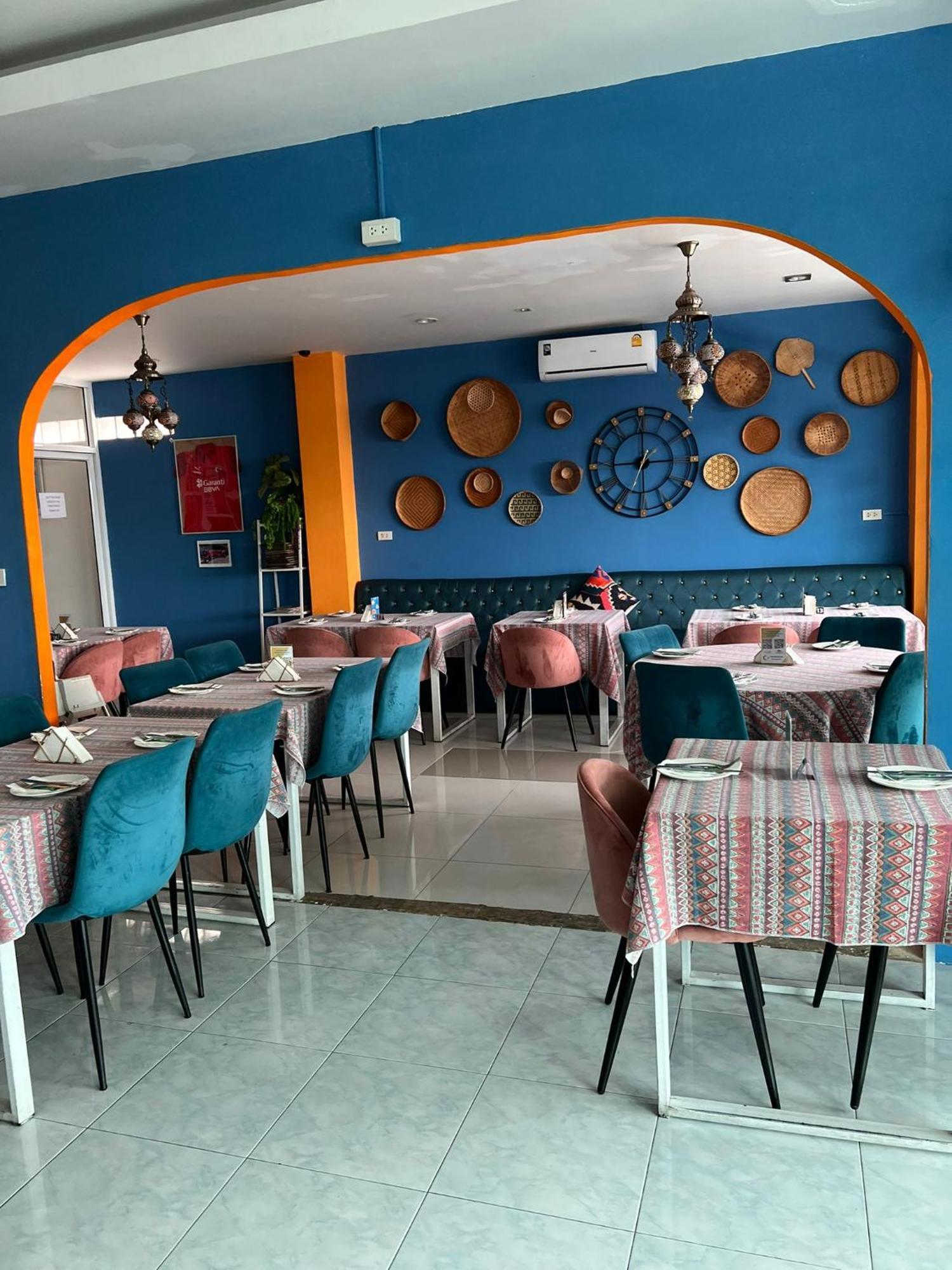 Kiwi Boutique Hotel Patong Buitenkant foto